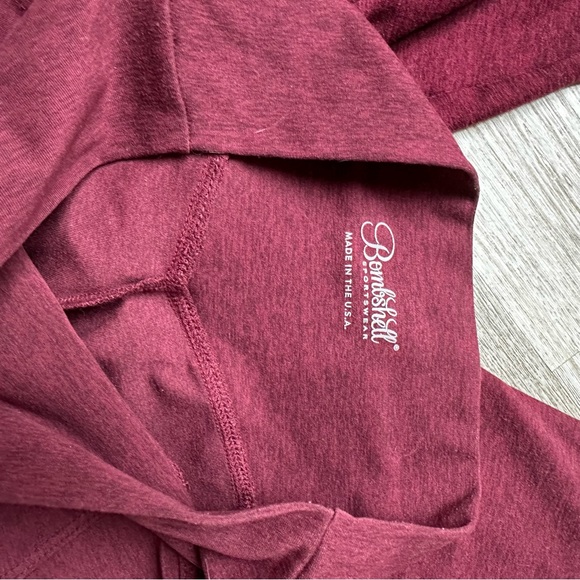 BOMBSHELL SPORTSWEAR BURGUNDY UPLIFT LEGGINGS - Picture 6 of 8